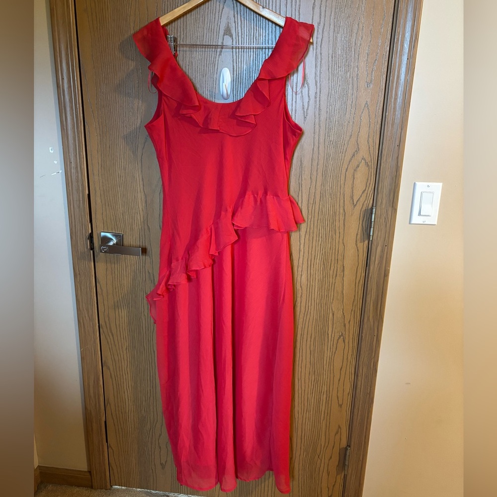 Elegant Red Ruffle Dress Plus XXL - Picture 9 of 9